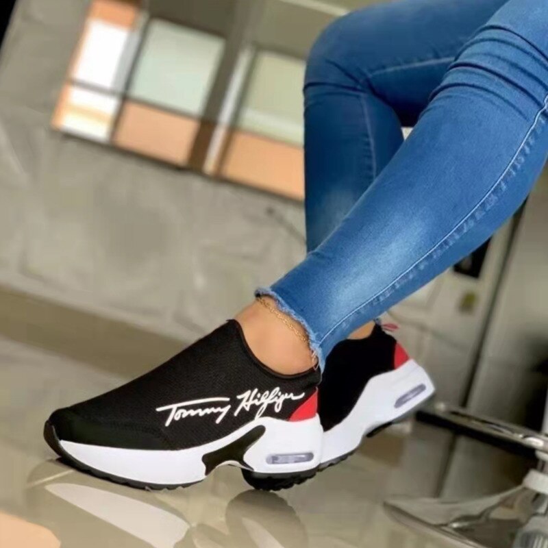 Women's Fashion