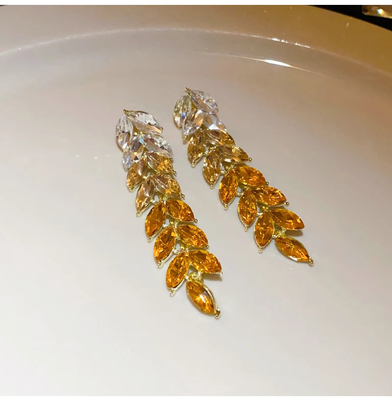 Vintage Full Rhinestone Women's Earrings Luxury Leaf Shaped Palace Earrings European And American Ear Jewelry For Party Wedding